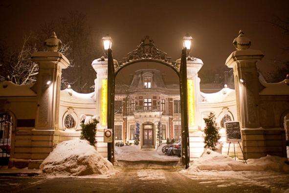Station * Varsovia